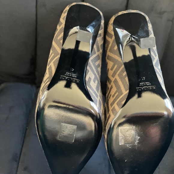 Fendi x Versace Collab Heels - Picture 5 of 10